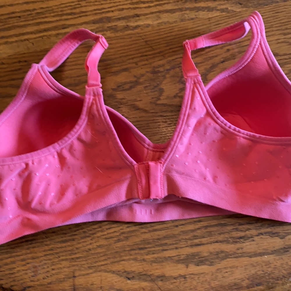 Bali Comfort Revolution Wire-Free bra - Picture 3 of 5